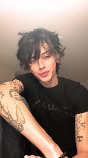 Revisiting My Old Look in Black // Heir of Atticus Old Videos