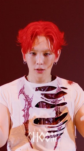 𝗦𝗧𝗨𝗗𝗜𝗢 𝗖𝗛𝗢𝗢𝗠 | 스튜디오 춤 on Instagram: "더위도 샤월 마음도 사냥할 KEY 스춤❤️‍🔥 KEY 'HUNTER' #KEY #HUNTER #키 @shinee @bumkeyk #STUDIOCHOOM #스튜디오춤 @studio_choom"