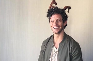 All we want is a singing Kyle Harris under our Christmas tree. #MerryChristmas | Stitchers