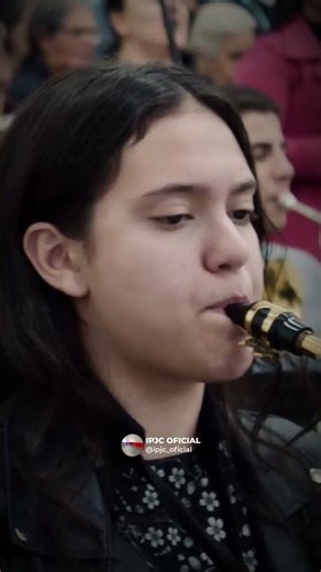 O bom Consolador, o bom Consolador, que Deus nos prometeu, ao mundo já desceu - Orquestra