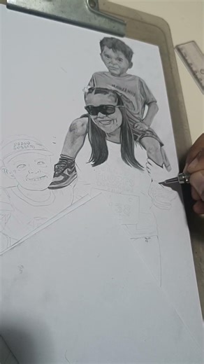 DESENHANDO NA AULA FOTO #desenhorealista #desenhorealismo #desenho #desenhos #arte #sketch #arte #yt