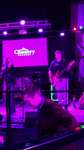 The Chain – That Bass Riff 🔥 | CLONES Live