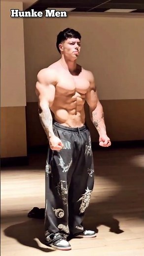 Stronger#aesthetic#muscle#motivation#posing#abs#chest#biceps#model#body#hunk#gym#workout#back#bulge