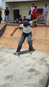 baler skate🌴🐚 vlog soon! Bacon & Beer Skate Shop Vans | Jenny Rose