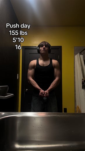 I promise I don’t want not do cheat I just get the best videos Iand flicks on these days #gymmotivation #viral #fyp #physique