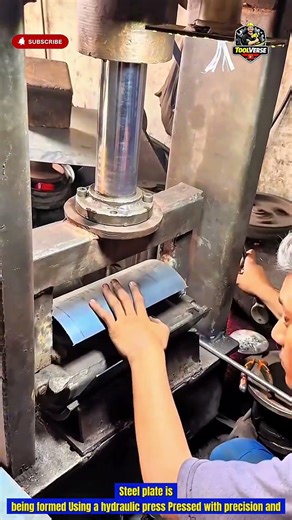 Precision Steel Plate Forming! Hydraulic Press Creates Perfect Curves #industrialtools