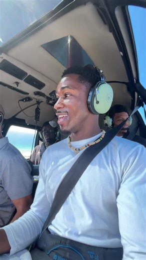 Destin is one of those hidden spots that the world CANT know about, if you’re on spring break and looking for things to do! You MUST try out @Timberview Helicopters Only a 30 minute drive from PCB and Pensacola #fyp #pensacola #pcb #springbreak #destin