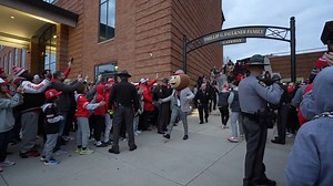 17K views · 934 reactions | Check out the Ohio State football team heading to the Skull Session ahead of the game against Michigan State. | The Columbus Dispatch | Facebook
