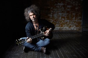 Doyle Bramhall II Opens Up On His Lifelong Guitar Journey & New LP 'Rich Man' (INTERVIEW) - Glide Magazine