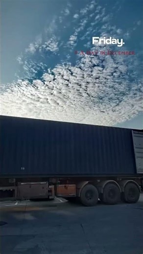 📸 Live Loading: 720 Solar #panels Being Crated for #dominican