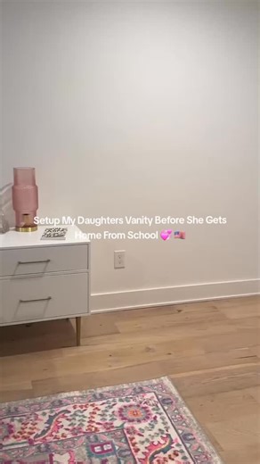 𝓗𝓪𝔃𝓮𝓵 ᥫ᭡ on Instagram: "Setting up my daughter’s vanity before she gets home from school 🪞💄 Nothing makes me happier than creating a little dream space for her to enjoy. 💕 From mirrors to organizers, everything is perfectly set up to keep it neat and girly! All vanity essentials are linked in my bio or just comment “link” to shop 🤍 Cred:_catben_ and other creators #vanitysetup #vanityorganization #girlyvanity #vanitytour #vanityrestock #vanitydecor #vanityideas #vanitygoals #vanityinspo