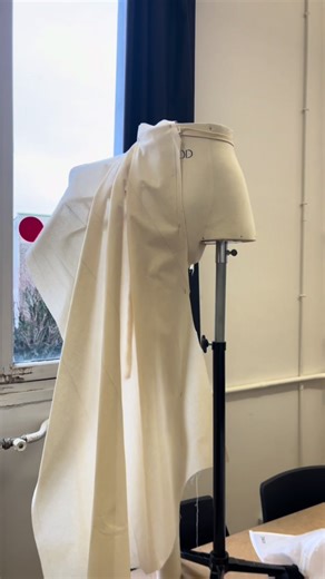 Hitting the Atilier 💪 and maybe the gym. #hautecouture #CoutureProcess #atilier #fashionpoetry #treanding #sewingseries #neige #repsandsets #gymhumor #gymbro