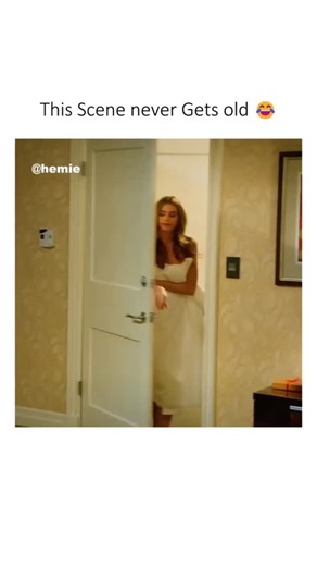 armad on Instagram: "Here’s a fun Modern Family S05E18 fact 👇 Episode: “Las Vegas” (Season 5, Episode 18) 🎰 Interesting Fact: This episode was so popular that Modern Family brought the exact same Vegas hotel setting back for the Season 10 episode “A Year of Birthdays.” The writers loved how the chaotic Las Vegas environment perfectly amplified the show’s overlapping storylines and rapid-fire jokes."