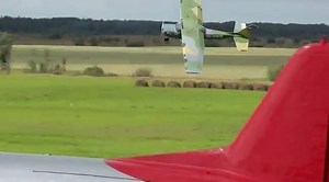 😱Energy management with a Cessna 150 >> Who would've thought that a Cessna 150G can be such a performer with the right pilot at the controls! Here is the Russian version of the Flying Farmer/Drunk Pilot routine by Dmitry Sukharev’s at the Orlovka airfield. Vid credit: art4to | European Airshows
