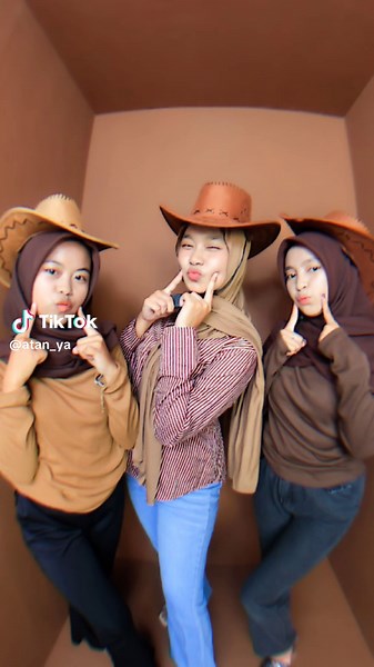 Photobox: Wacana atau Realita?