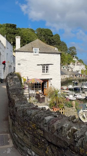 We LOVE England on Instagram: "The picture perfect village of Polperro in Cornwall🌸 I fell in love with this beautiful fishing village when I visited for the first time years ago🩵 Thank you for this beautiful reel @alex_tz78 #weloveengland #cornwall #polperro #englishvillage #village #fishingvillage #englishsummer #holidays"