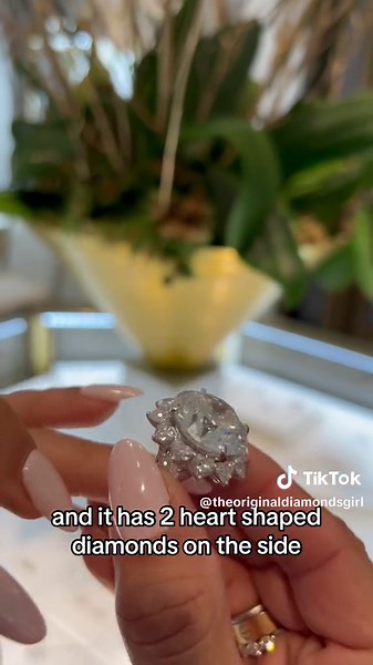 Does’t get any better! Diamond ring by @Graff ❤️ #thediamondsgirl #graffdiamonds #diamond#flawless#valentinesday #engagementring