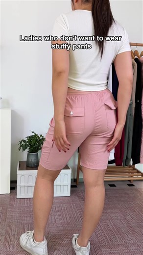 The Perfect Summer Cargo Shorts for Valentine's Day