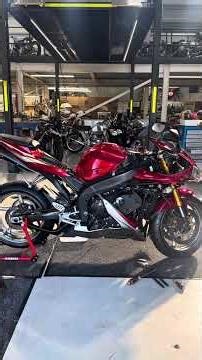 A new arrival to the Solo Classics’ showroom: a 2005 Yamaha YZF-R1 👌🏍️ #yamaha #yamahar1 #bikelife