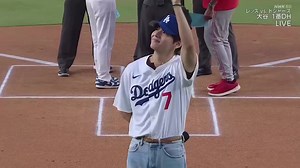 5.2K views · 941 reactions | : "It's time for Dodger baseball!" - V from BTS ️ #BTS #BTSArmy #방탄소년단 #Taehyung | 풦퐼푀 풯풜퐸퐻풴풰풩풢 김태형 풻풶퓃풷풶퓈푒 풮퓅풶풾퓃 | Facebook