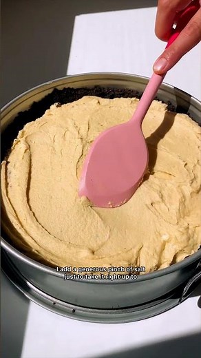 NO-BAKE CHOCOLATE PEANUT BUTTER CHEESECAKE | light & airy