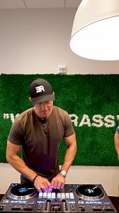 431K views · 13K reactions | Class of 1997 vs 2007! Which year was the best?! | DJ Eric Rhodes | Facebook