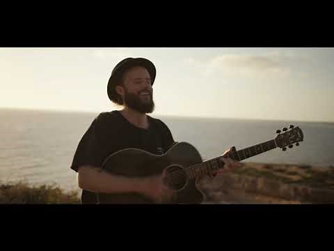 Niila - Lean On Me (Official Music Video)