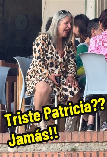 Patricia tirando terraza: alegría, elegancia y glamour