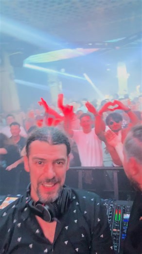 London 🎡 Still buzzing from last weekend. The energy @e1ldn was unreal. Amazing to see the reaction to our remix of Power to the People. Big love to @klangkarussellofficial & @jordanartsmusic Till next time 🇬🇧 ❤️ @mother_recordings | Tube & Berger