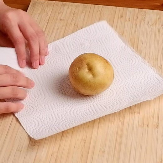 電子レンジでじゃがいもを加熱する 作り方・レシピ | クラシル
