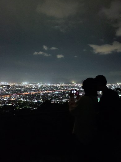 夜景スポット：油山片江展望台の息をのむ美しさ✨🌃