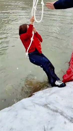 First snow of 2025, meet in Zhao Laotun