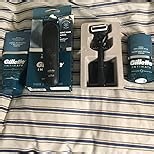 Gillette Intimate Pubic Hair Razor Cartridges, 4 Razor Blade Refills, Gentle and Easy to Use, Dermatologist Tested, With 2x Lubrication