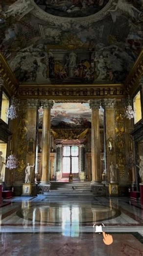 A chic and luxurious building! A beautiful palace. The fabulous 🏛 Palazzo Colonna, Rome, Italy