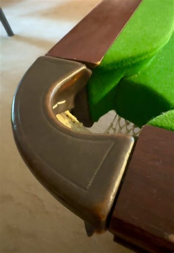 Restoring a Full Size Steel Cushion Snooker Table