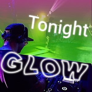 🔥 Bring your squad and let’s light up the night! ✨💥 👉👉 https://bit.ly/SZAUTIX 🔥 | Sky Zone Aurora, IL