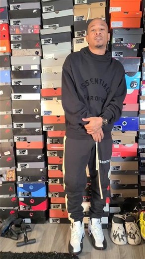 Styling Air Jordan 12 Taxi