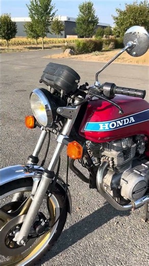 Honda CB 400 N .. La moto Mythique des années 80