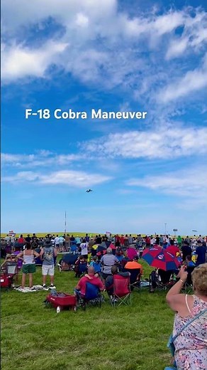 US NAVY F-18 Super Hornet COBRA Maneuver