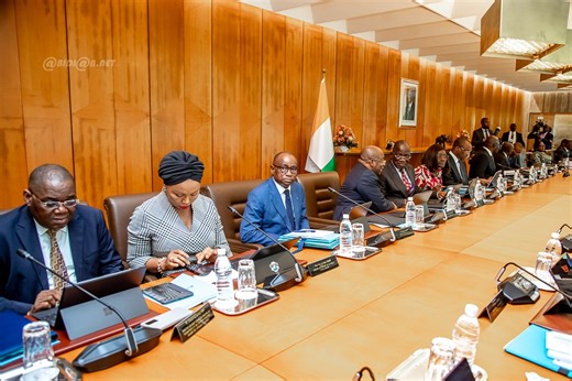 Emploi: 11 décrets intervenant dans l'application de la loi du 20 juillet 2015 portant Code du travail pris en Conseil des ministres - Abidjan.net News