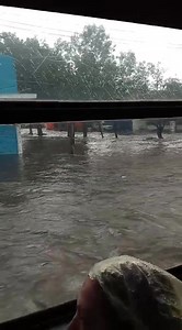 2.1M views · 22K reactions | SE INUNDA EL SUR DE GUADALAJARA La avenida Colón y la Avenida Isla Raza, al sur de la ciudad, está completamente inundada. Se recomienda no circular por la zona. | Espacio Television | Facebook