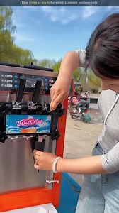 Chinese Ice Cream Seller Tricks Customers with Funny Cone Tactic #IceCreamTrick #fblifestyle #ChineseStreetFood #viralfood | Chryzon