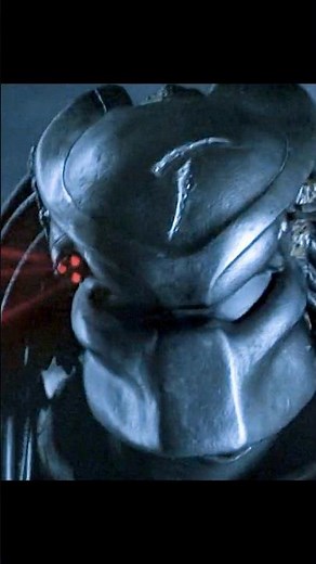 The Predator (2018) – Predator Claims His Mark and Blasts the Alien 💥