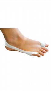 Compressed toes 🤝 meet toe expanders Designed to help correct bunions and restore your foundation, our Toe Expanders are comfortable enough to wear all day and sleek enough to wear with your favorite minimalist footwear. 👣 With a wrap-around design, our Toe Expanders are perfect for those suffering from both big toe bunions and pinky toe bunions (tailor's bunion/bunionette). The expanders work by placing gentle pressure on your toes, helping to realign them over time. 🦶🏽 Discover Toe Expande