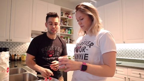 Quick & easy Mickey pretzel recipe | Homemade Disney snack adventure