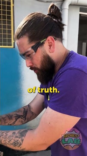 Angle Mastery 📐 Life Hack for Perfectly Smooth Construction Foil!