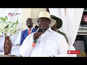 Teacher Mpamire as President Museveni