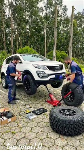 2012 Kia Sportage Off-Road Build Transformation From Stock to Beast SUV #kiastinger