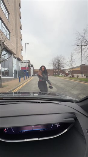 Iziegbe Ogbeide on Instagram: "Make una help me thank my ancestors ooh. Car be done chop my BIG YANSH 🙏🏿"