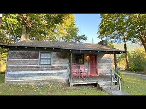 The Most Charming Cabin Near The Smokey Mountains | Pioneer Village - Maggie Valley, North Carolina